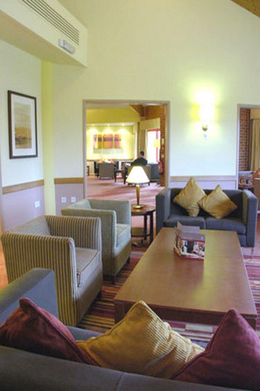 Premier Inn Abingdon Abingdon-on-Thames Exterior foto