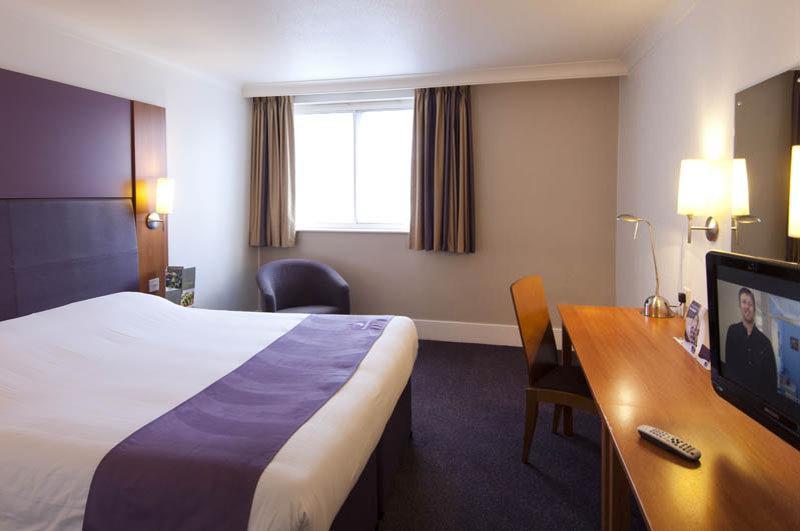 Premier Inn Abingdon Abingdon-on-Thames Exterior foto